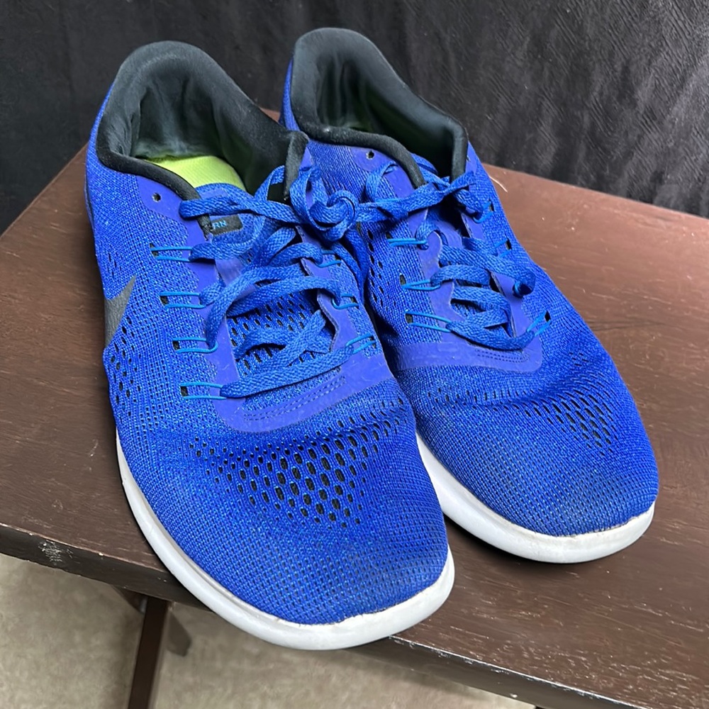 Nike Men’s Sneakers